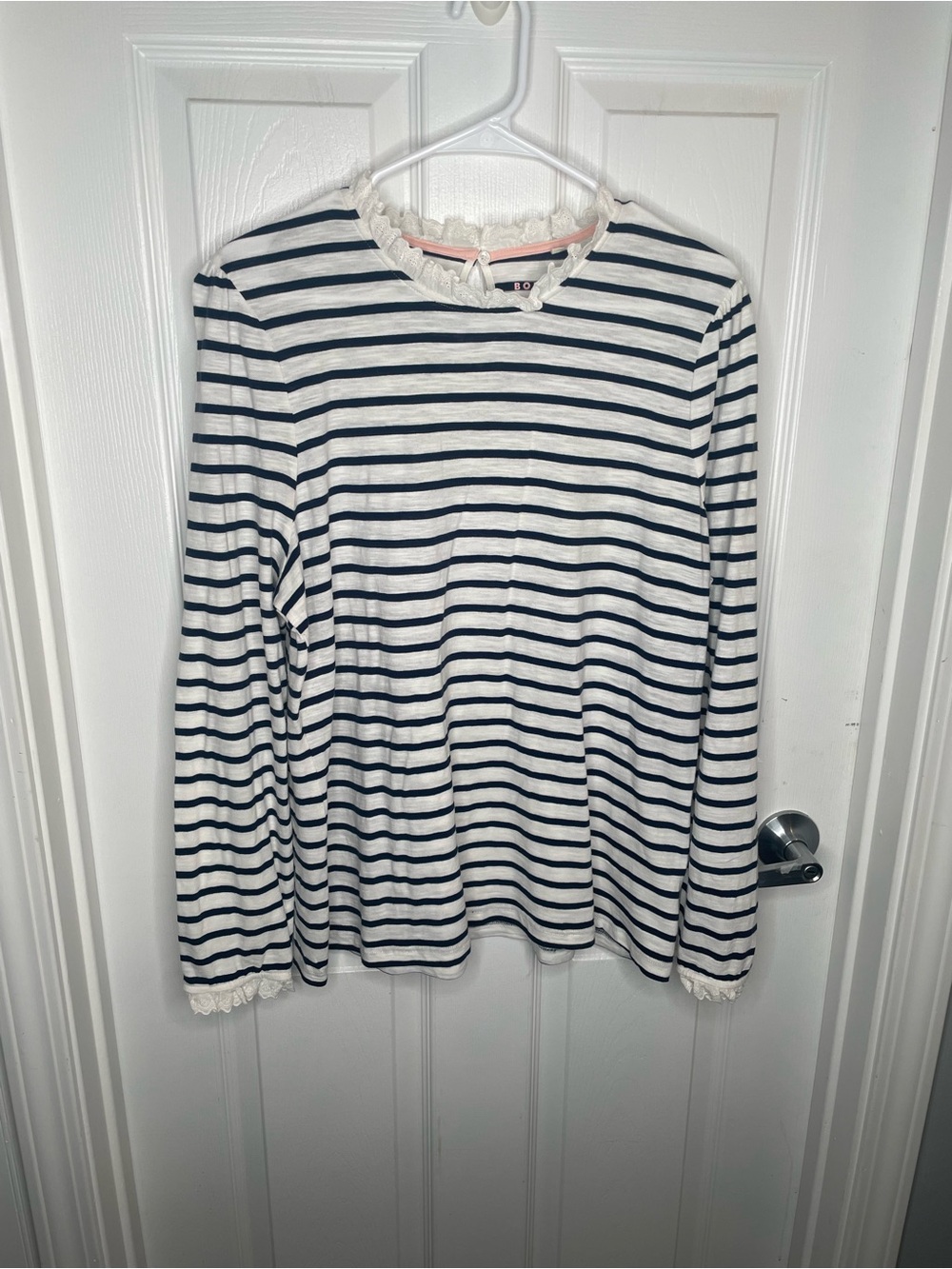 Boden Broderie Lace Ruffle Detail Striped Top Feminine Nautical in Blue/White 14 - Picture 2 of 12
